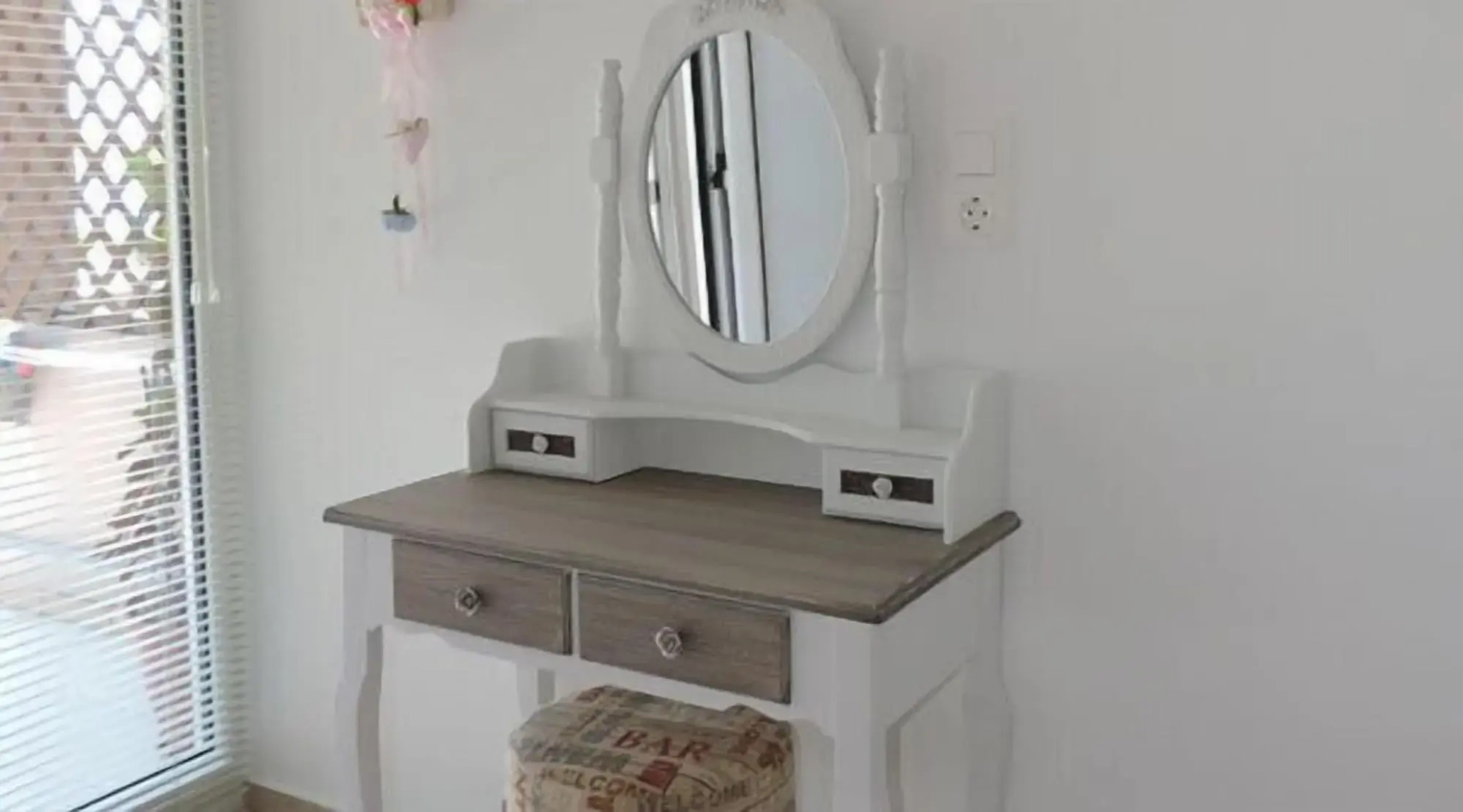 Nostalgia Apartments