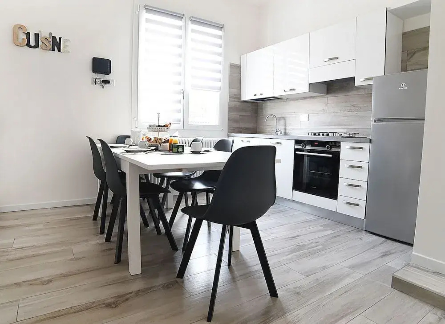 Bianca Room  Breakfast