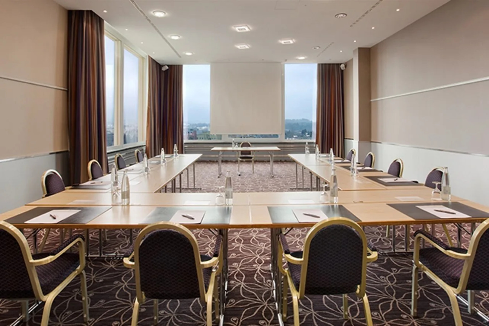 Apart-Hotel Zurich Airport