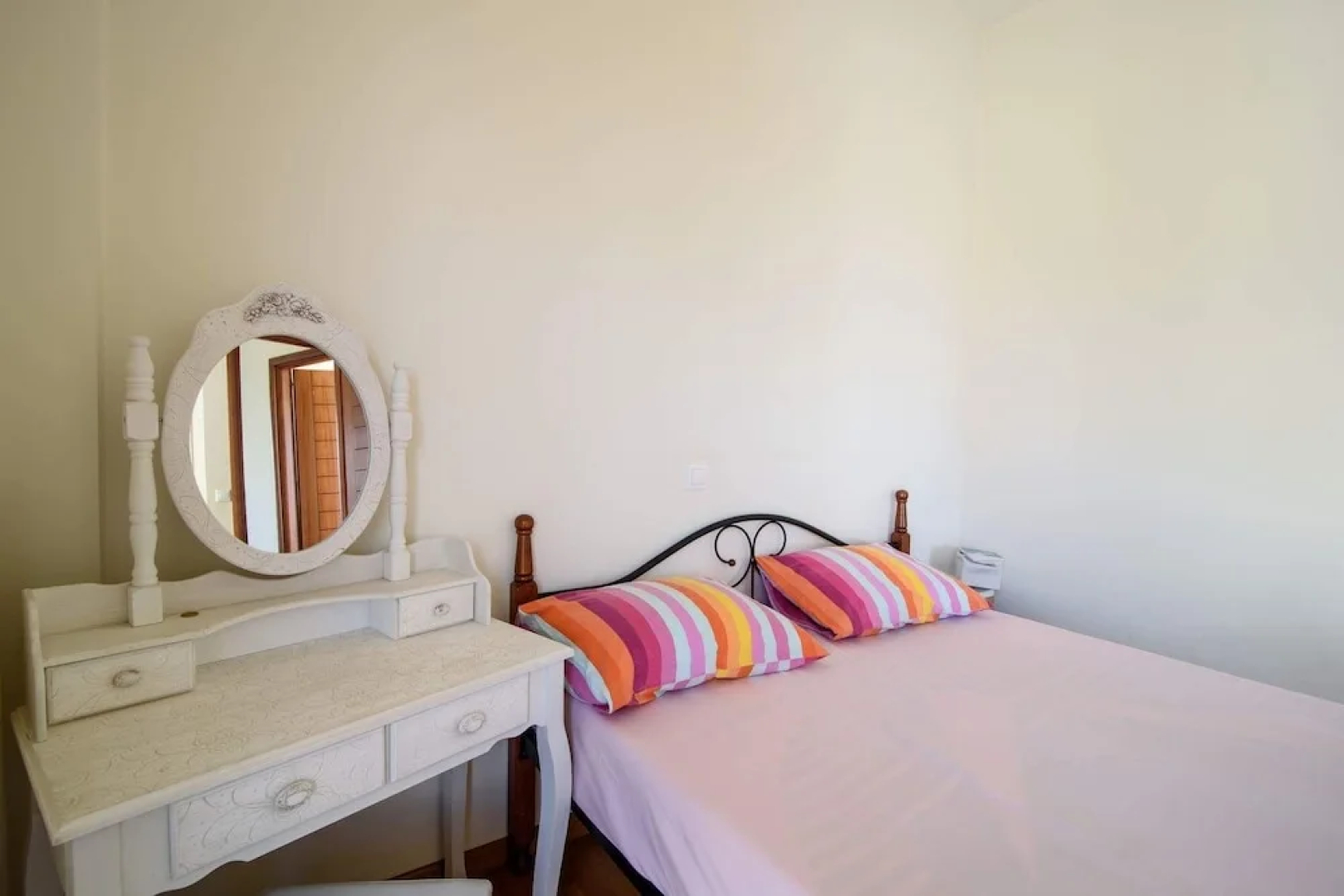 Kyparissia sea view apartment