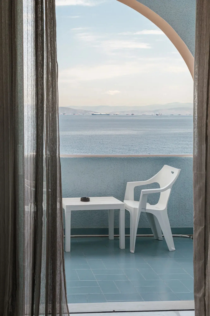 Mistral Apartments Aegina