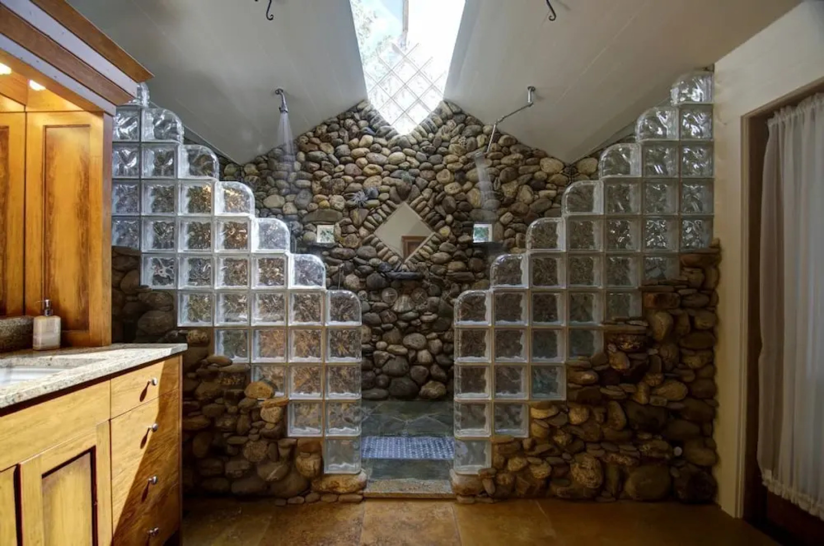 Bullhead Mountain Lodge - 8 Br Home