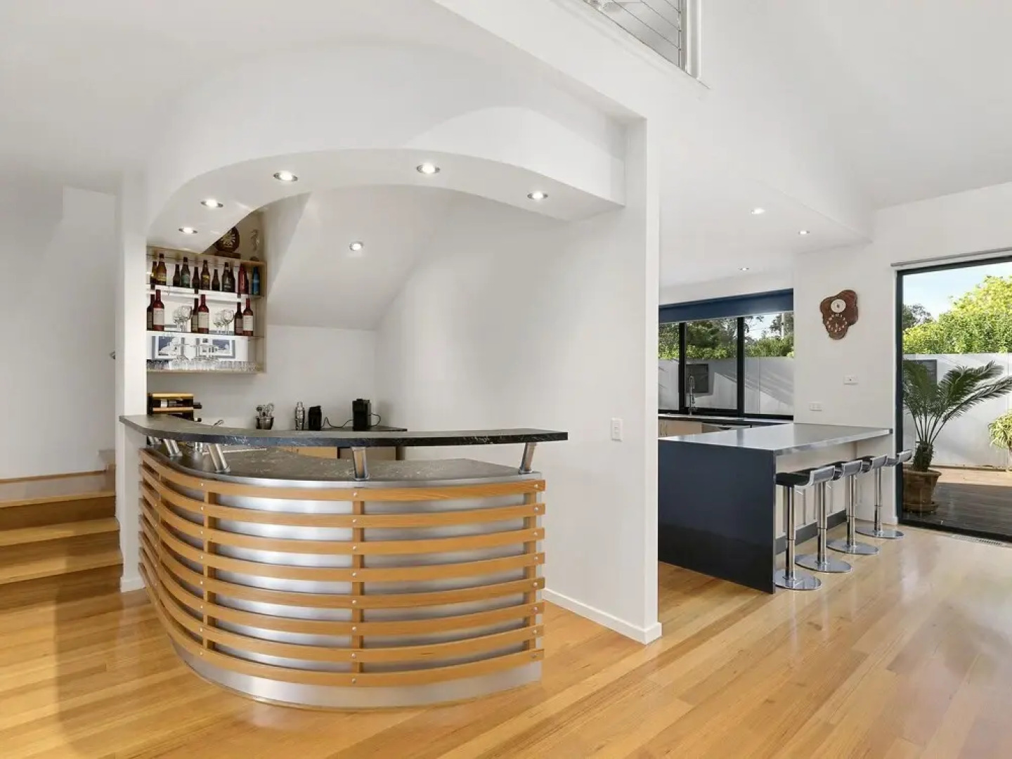 Beachside Luxury - PET Friendly - Surf Side