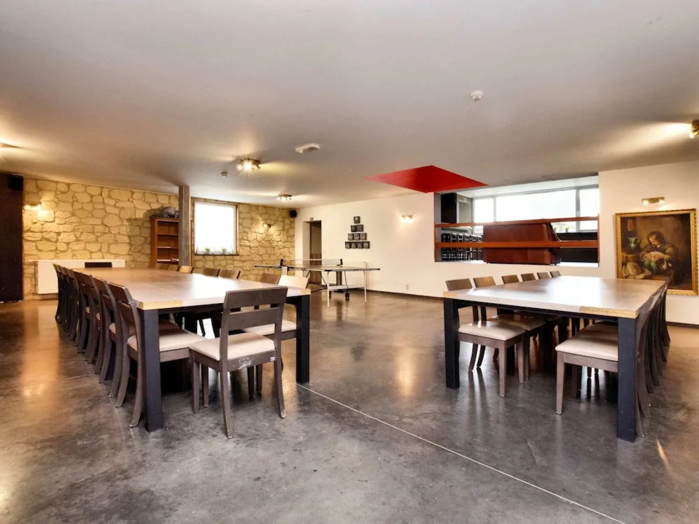 Unique Holiday Home with Pool near Park & Ski Area