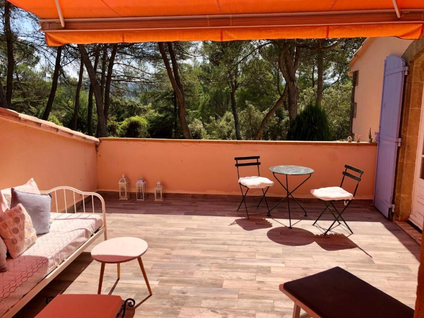 Maisonnette Dans Le Luberon - Bois Romay