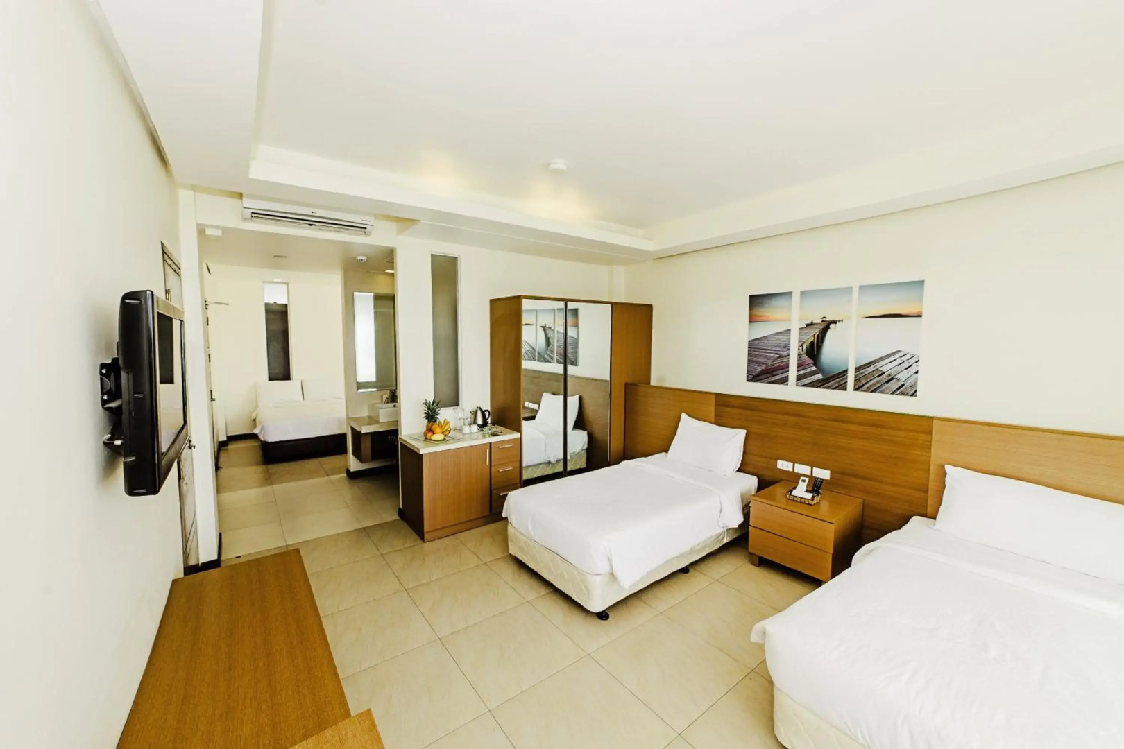 Ocean Suites Boutique Hotel