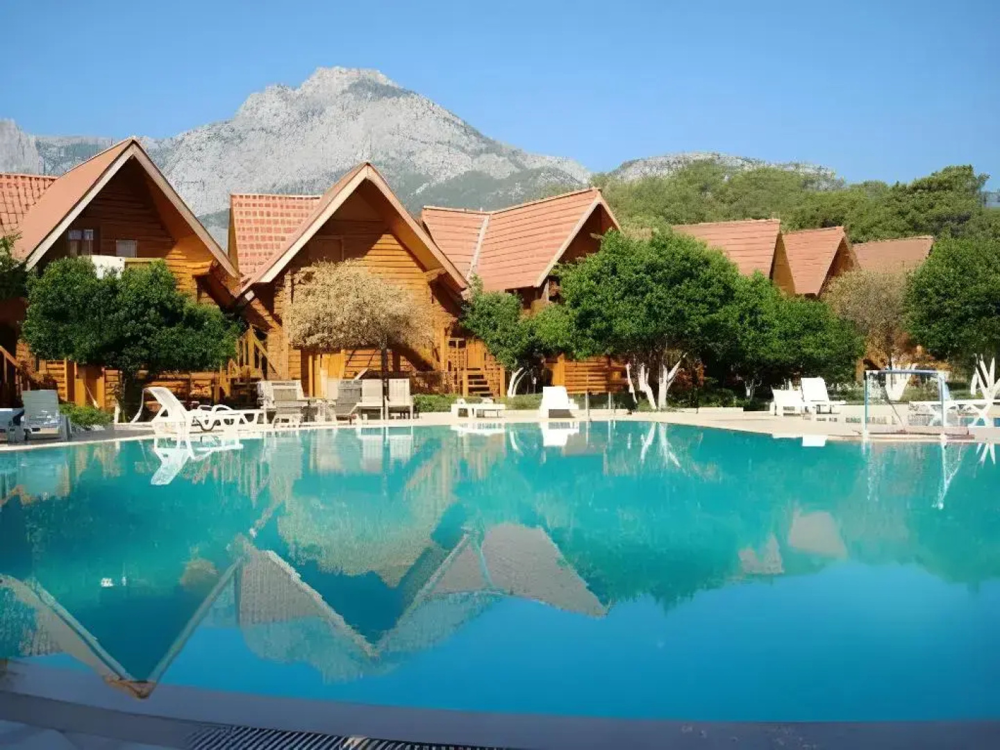 Woodline Hotel
