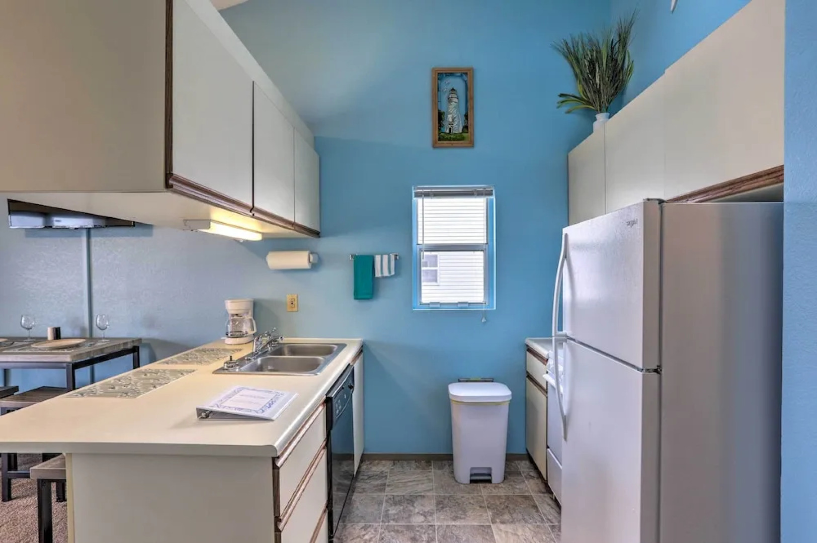 Condo w/ Balcony, Dock & Access to Lake Erie