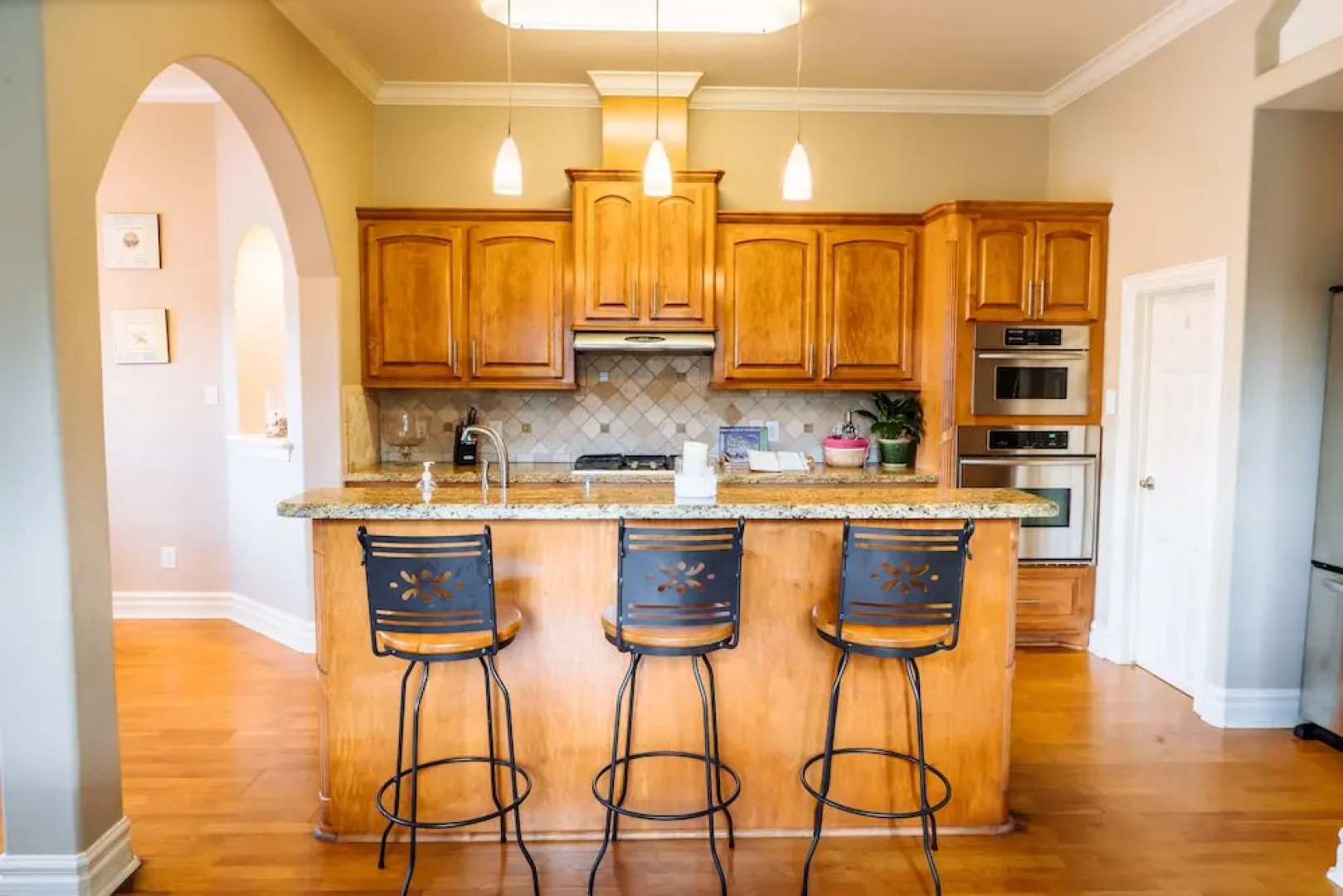 Spacious Kemah Boardwalk Townhome