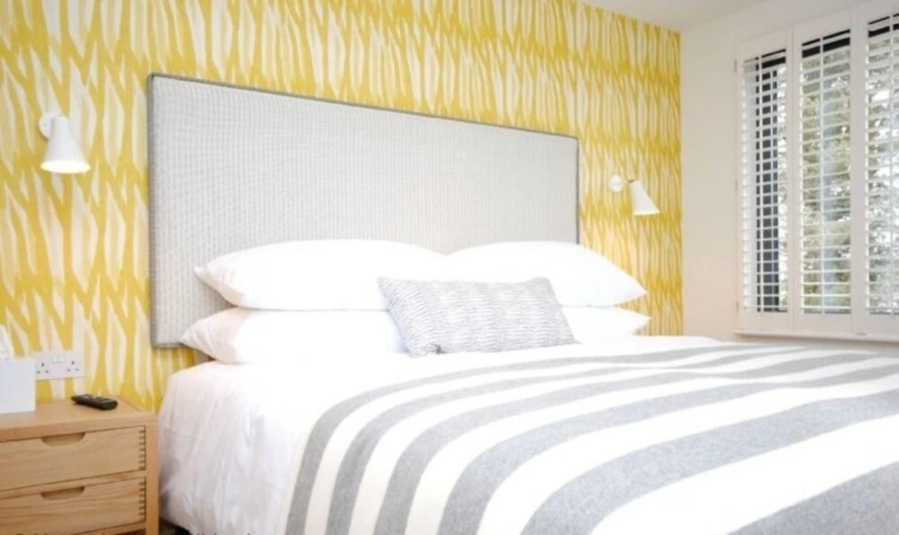 7 The Salterns, Chichester 402445