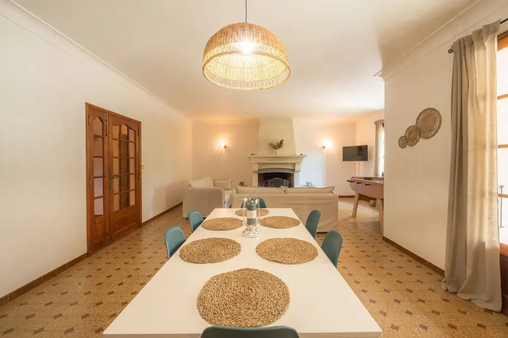Mas Lou Pitchoun Exceptional Villa Between the Alpilles and Avignon