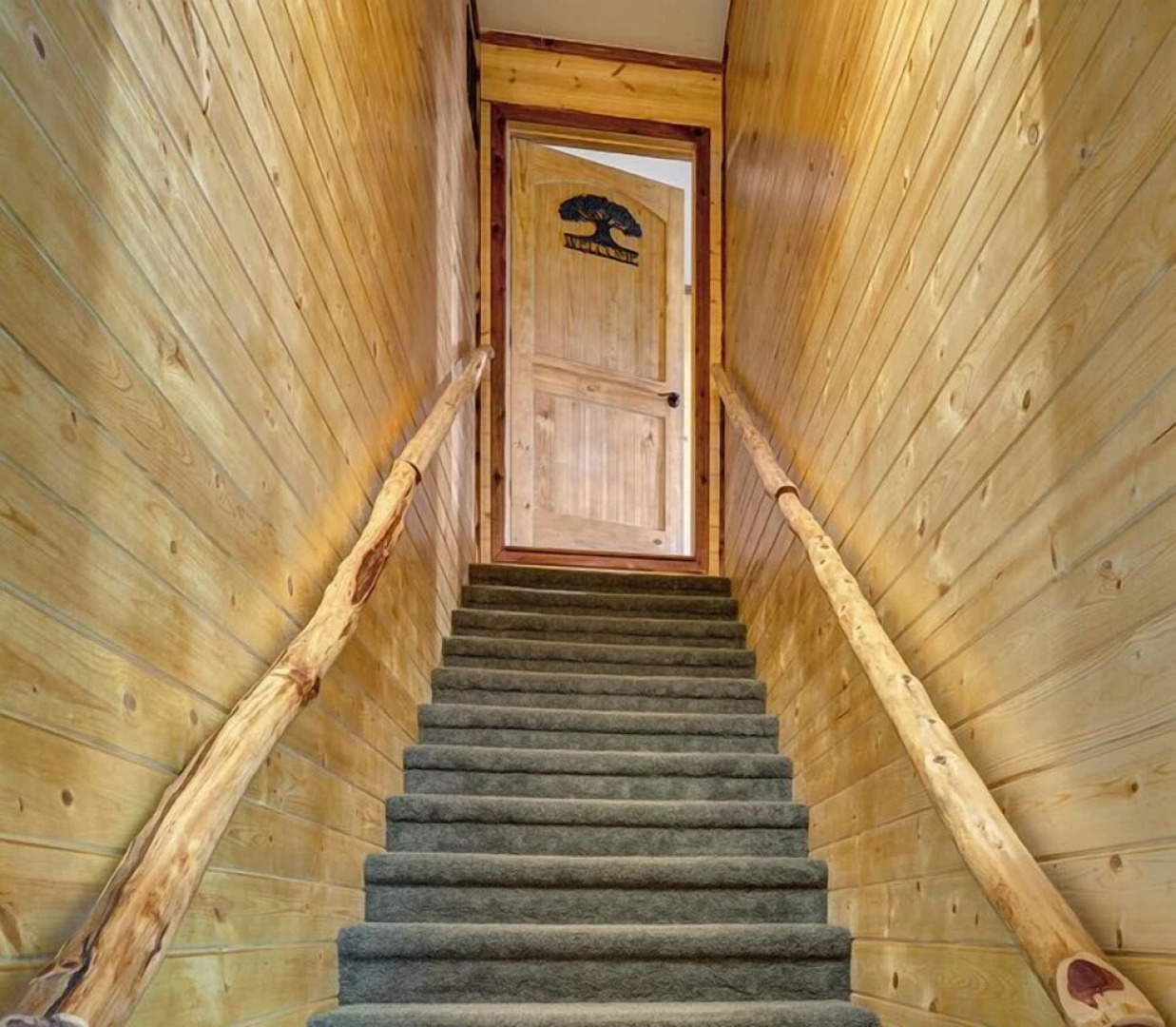 Lake Shore Cabins on Beaver Lake