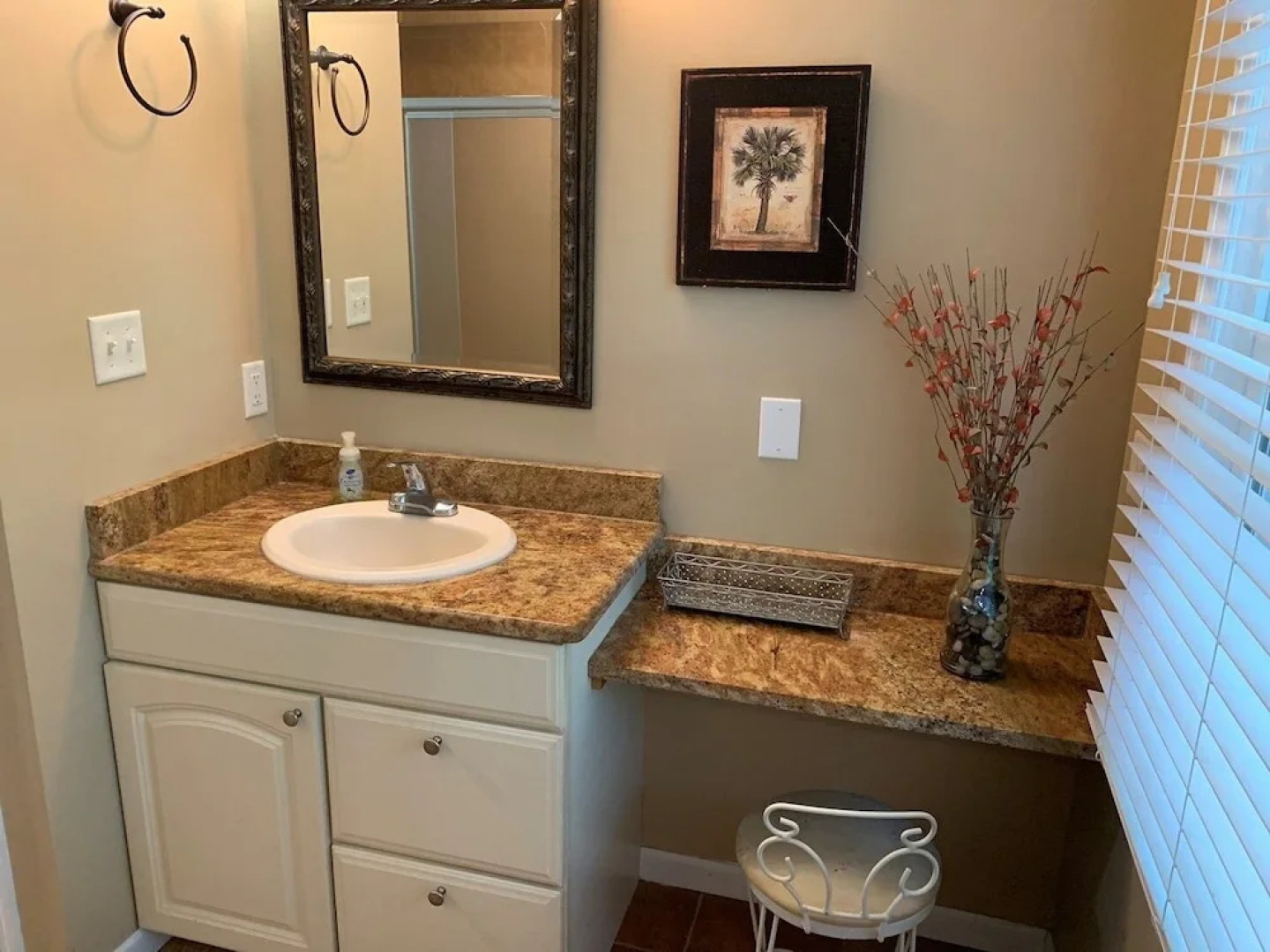 Carriage House #64613 4 Bedrooms 3 Bathrooms Home