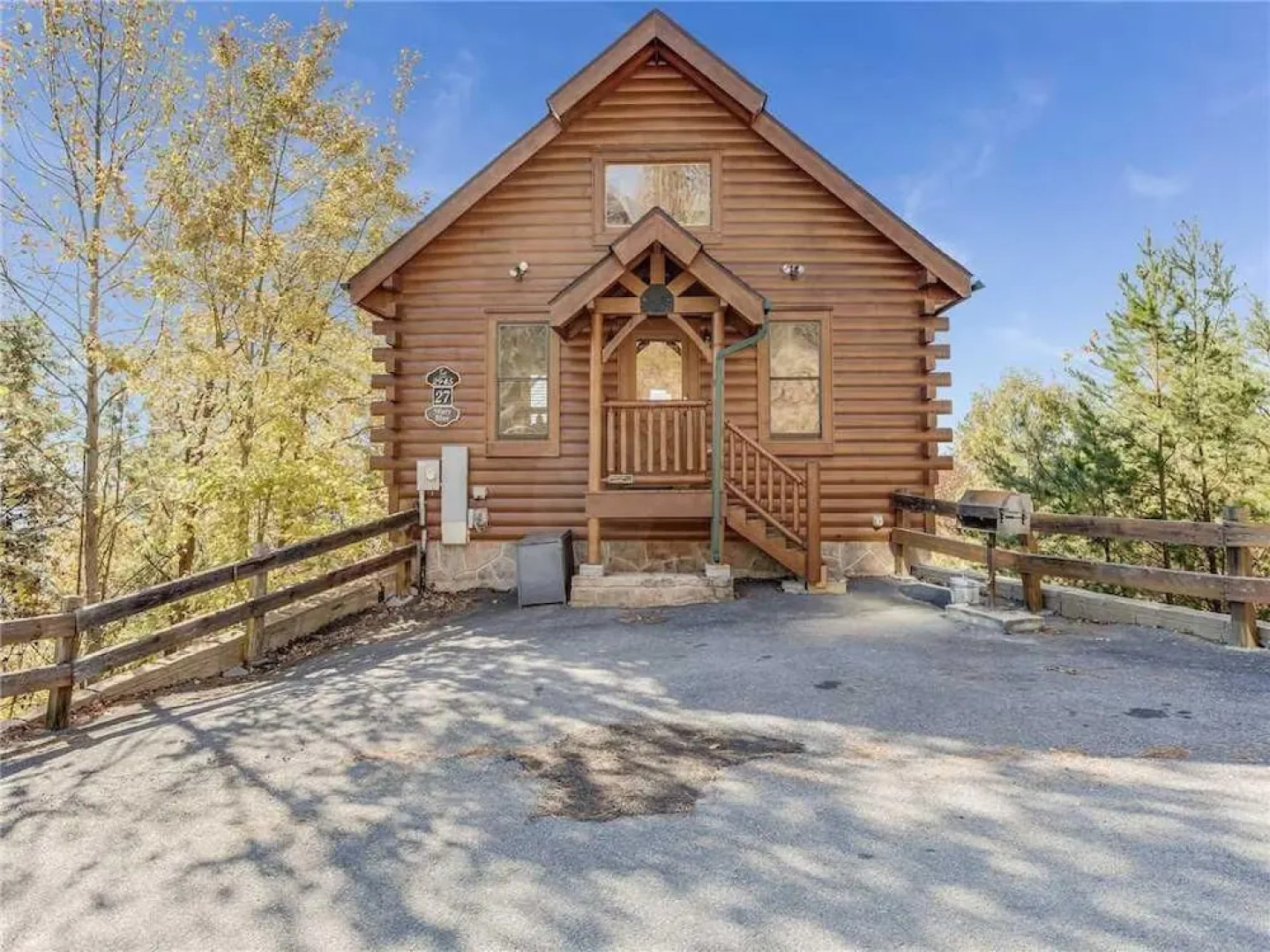 Misty Blue 1 Bedroom Home with Hot Tub