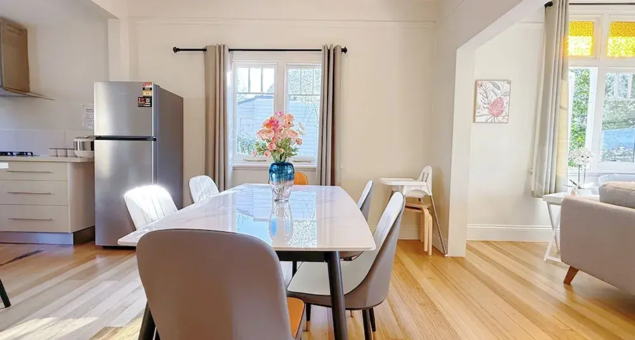 StayAU 2BR Home w/ Stunning Views in Tasmania