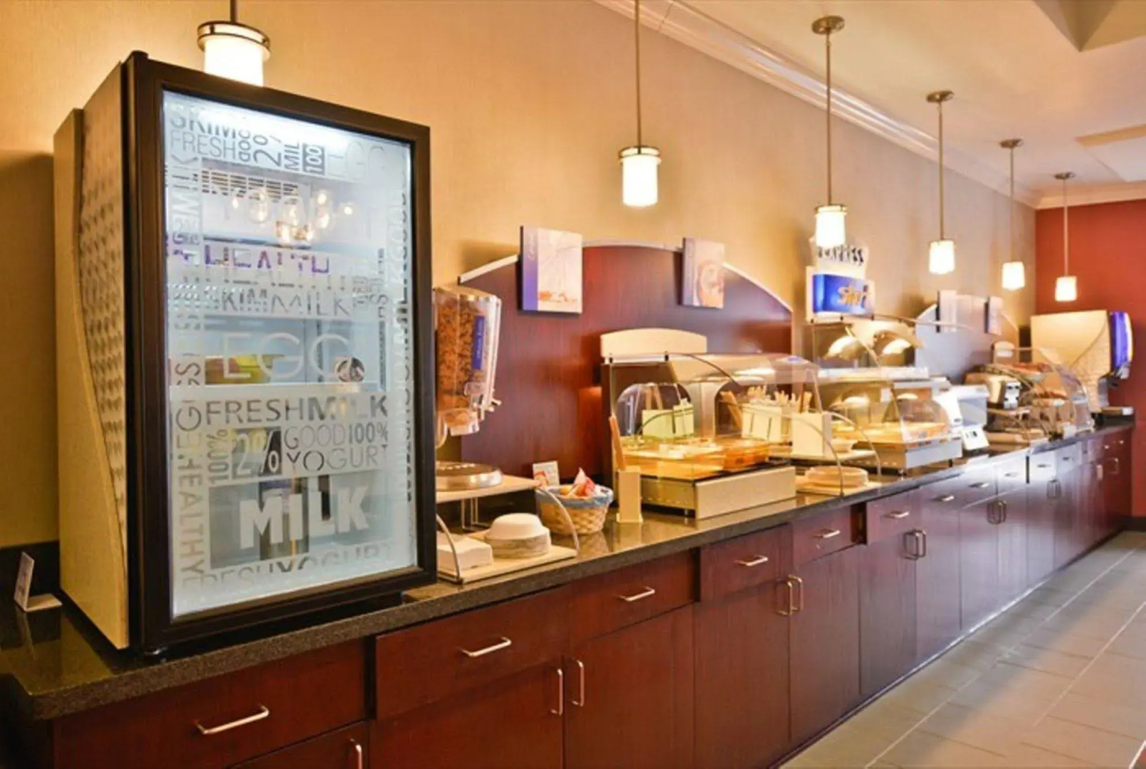 Holiday Inn Express & Suites Utica by IHG