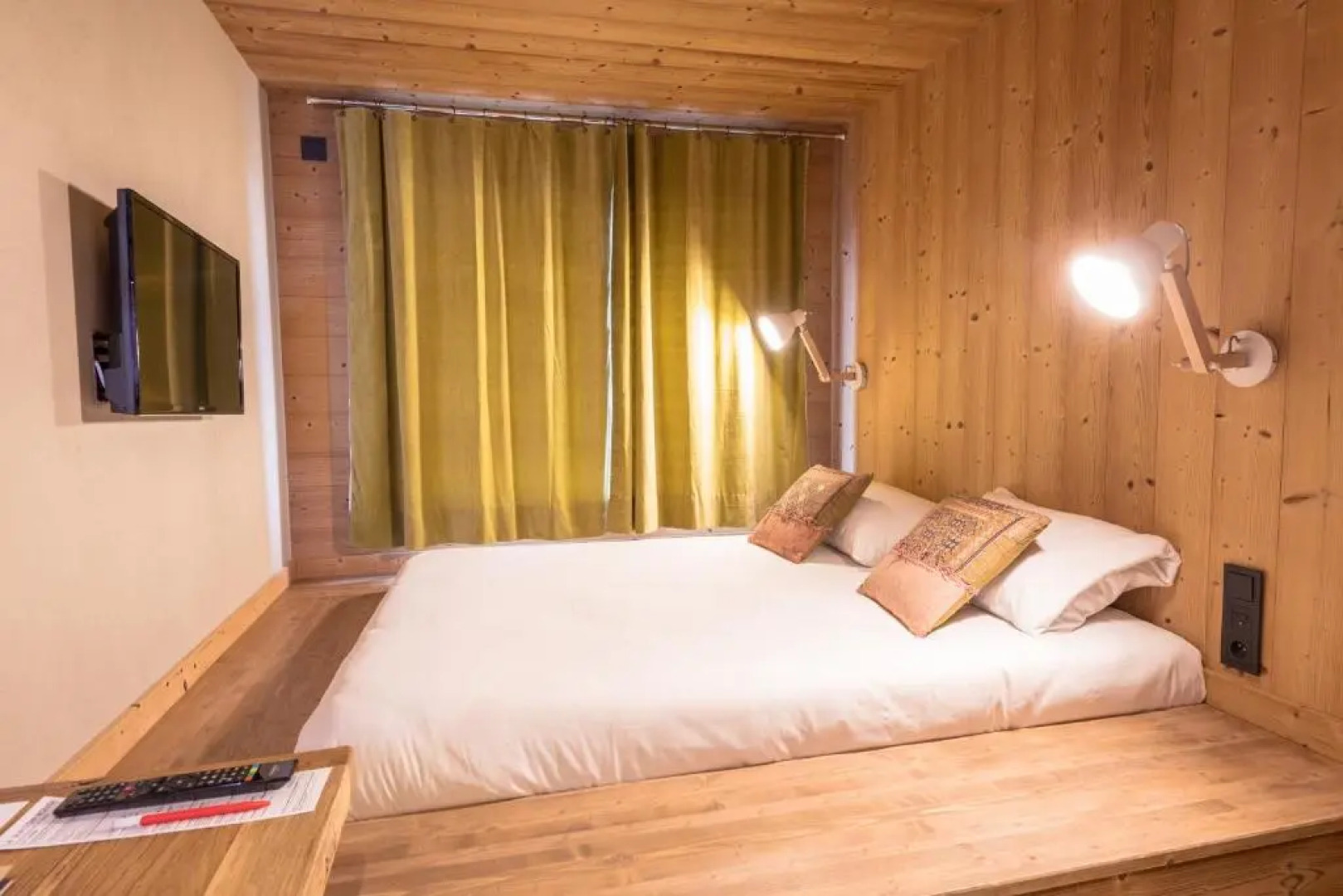 Les Cabanes De La Maison Rouge