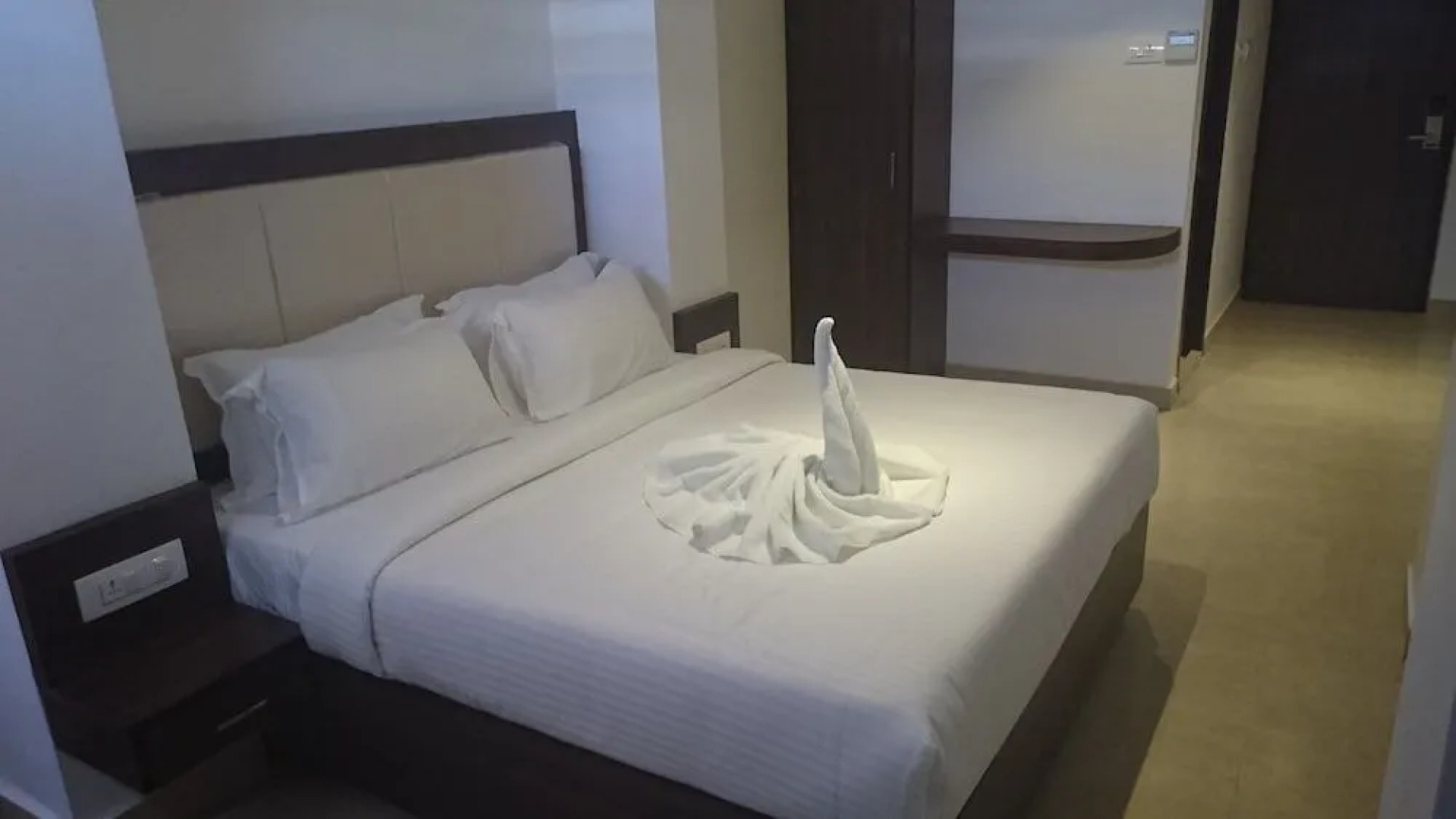 Arcot Woodlands Hotel