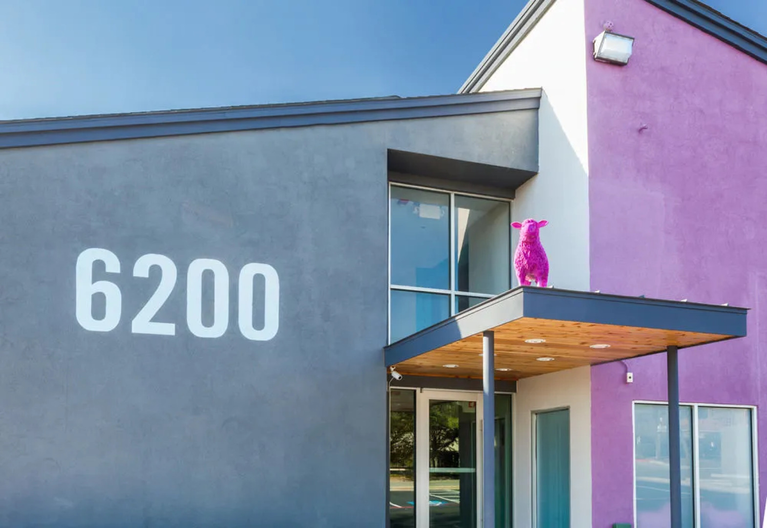 The Highlander Hotel