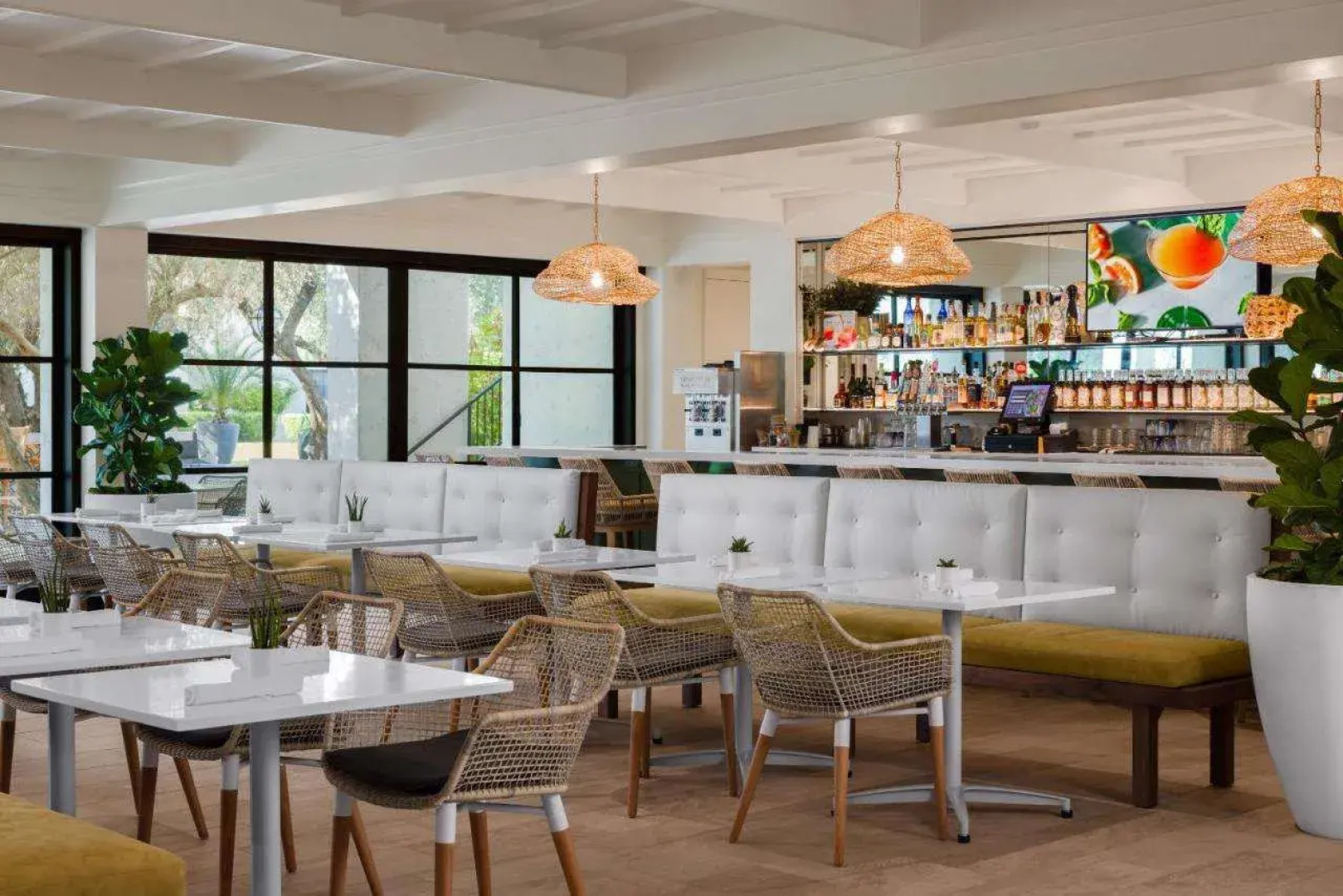 Tommy Bahama Miramonte Resort & Spa