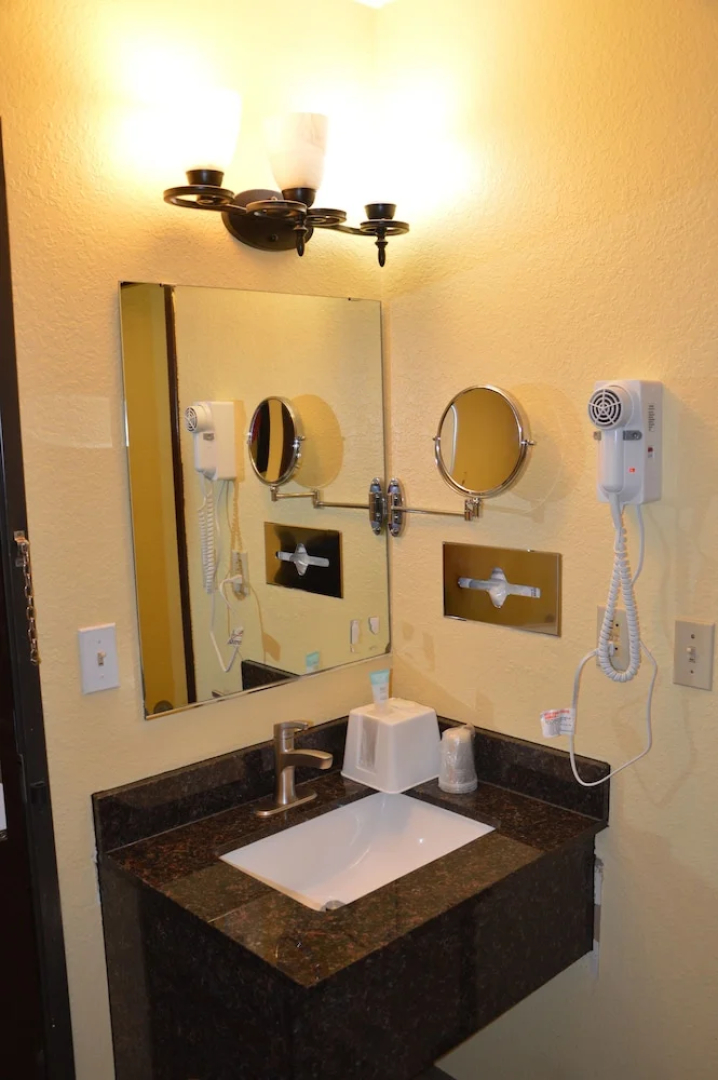 Americas Best Value Inn-Burnsville/Minneapolis