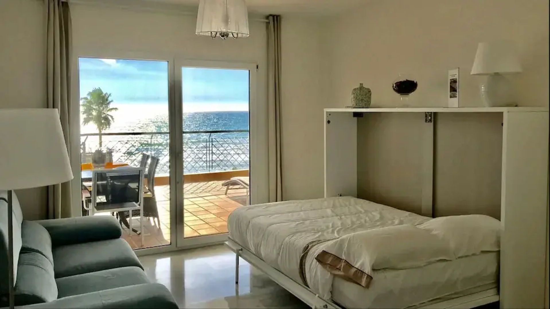 MI CAPRICHO C16 Luxury apartment on the beachfront