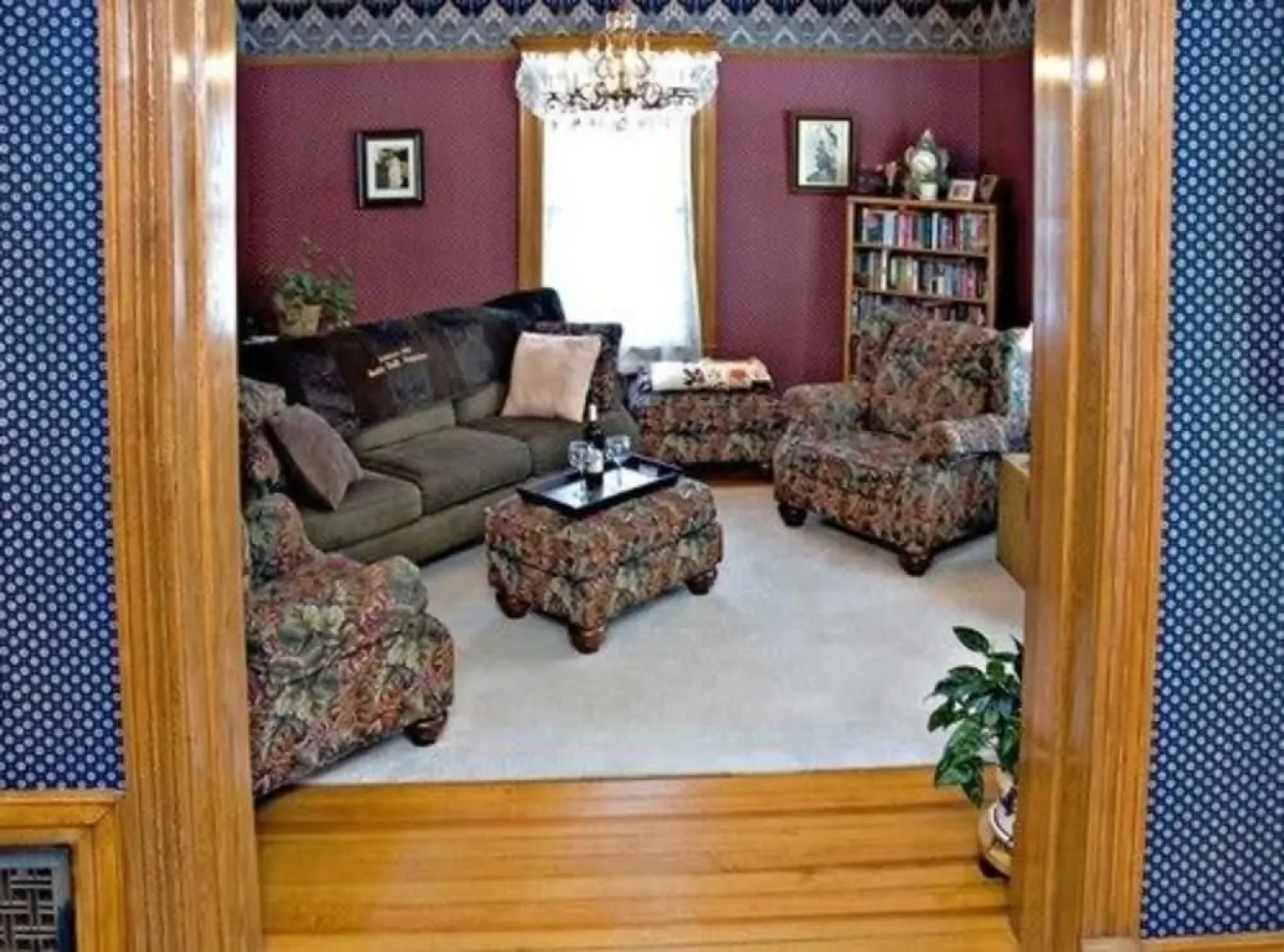 Lindsay House Bed and Breakfast