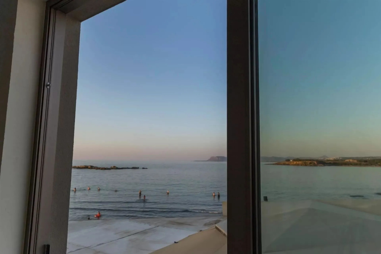 Kalamaki Luxury Suites