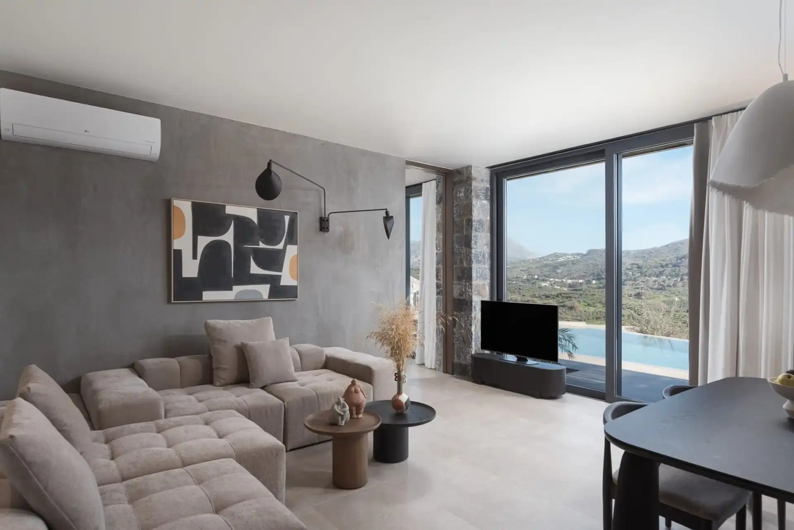 Neromai Cave Luxury Villas