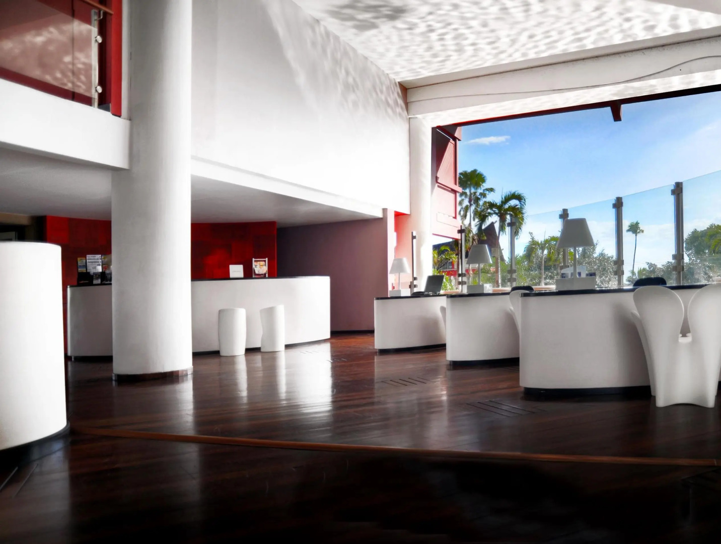 Tahiti Ia Ora Beach Resort