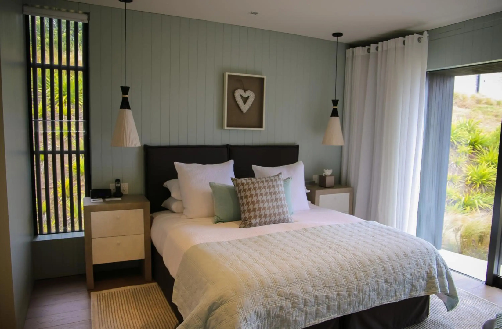 Kinloch Manor & Villas
