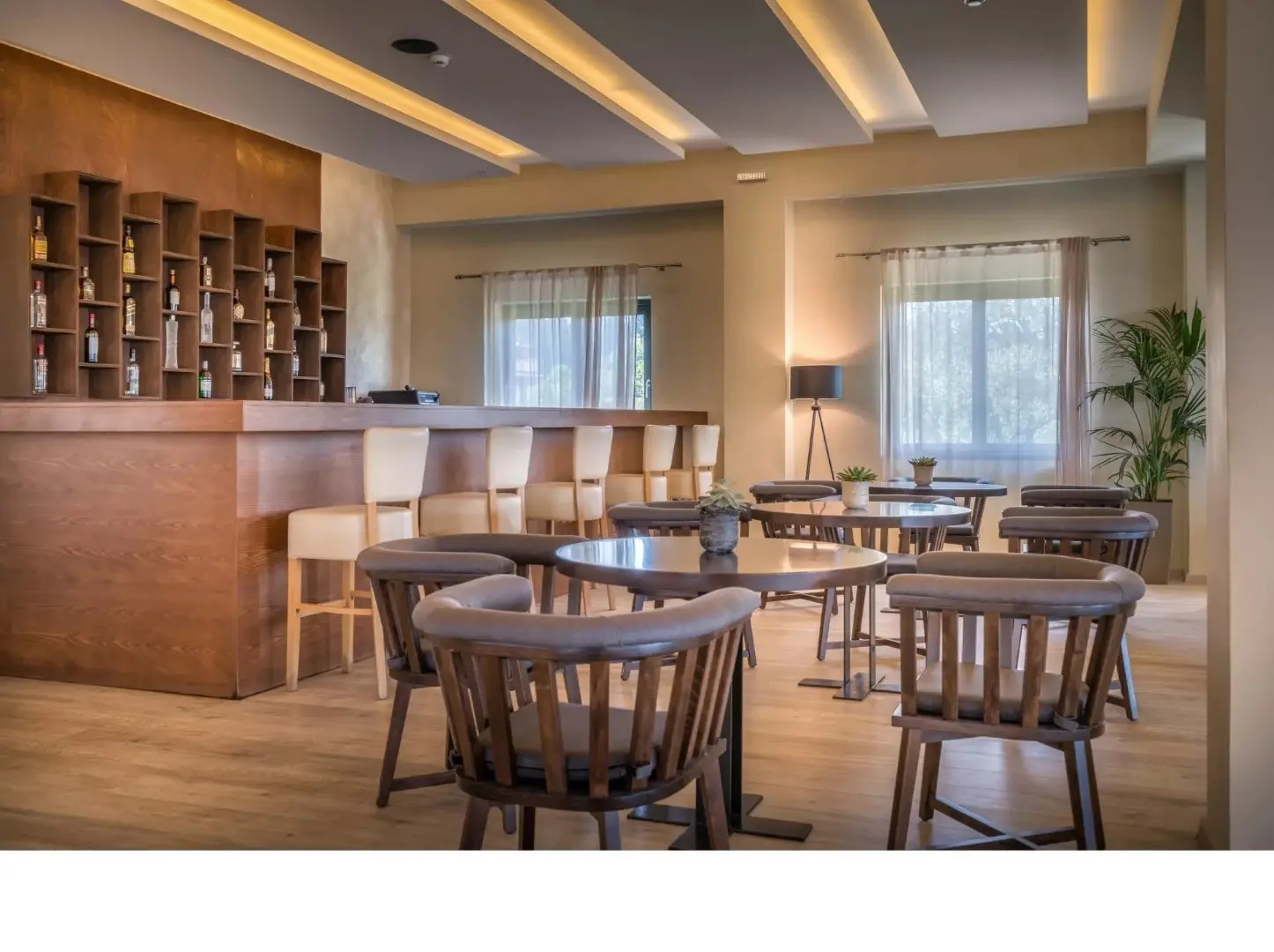 Elegance Luxury Executive Suites - Adults Only