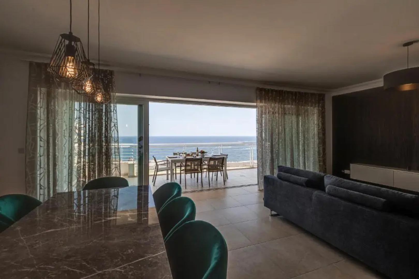 Sliema Seafront with Pool