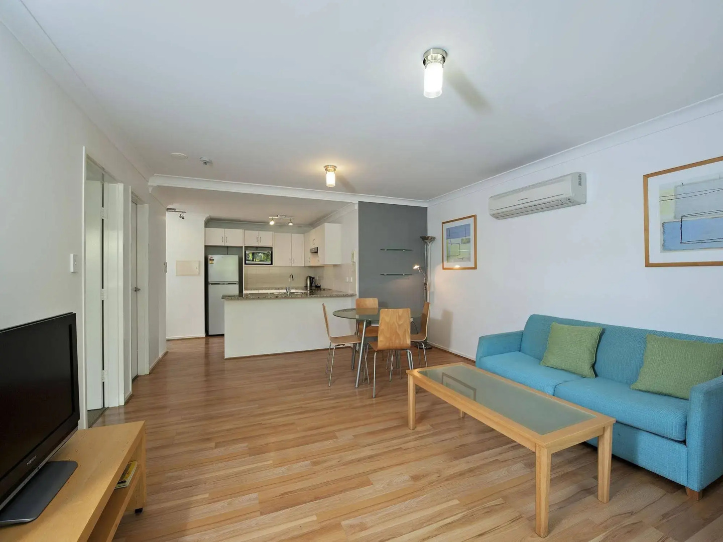 Shoal Bay Beachclub Apartments