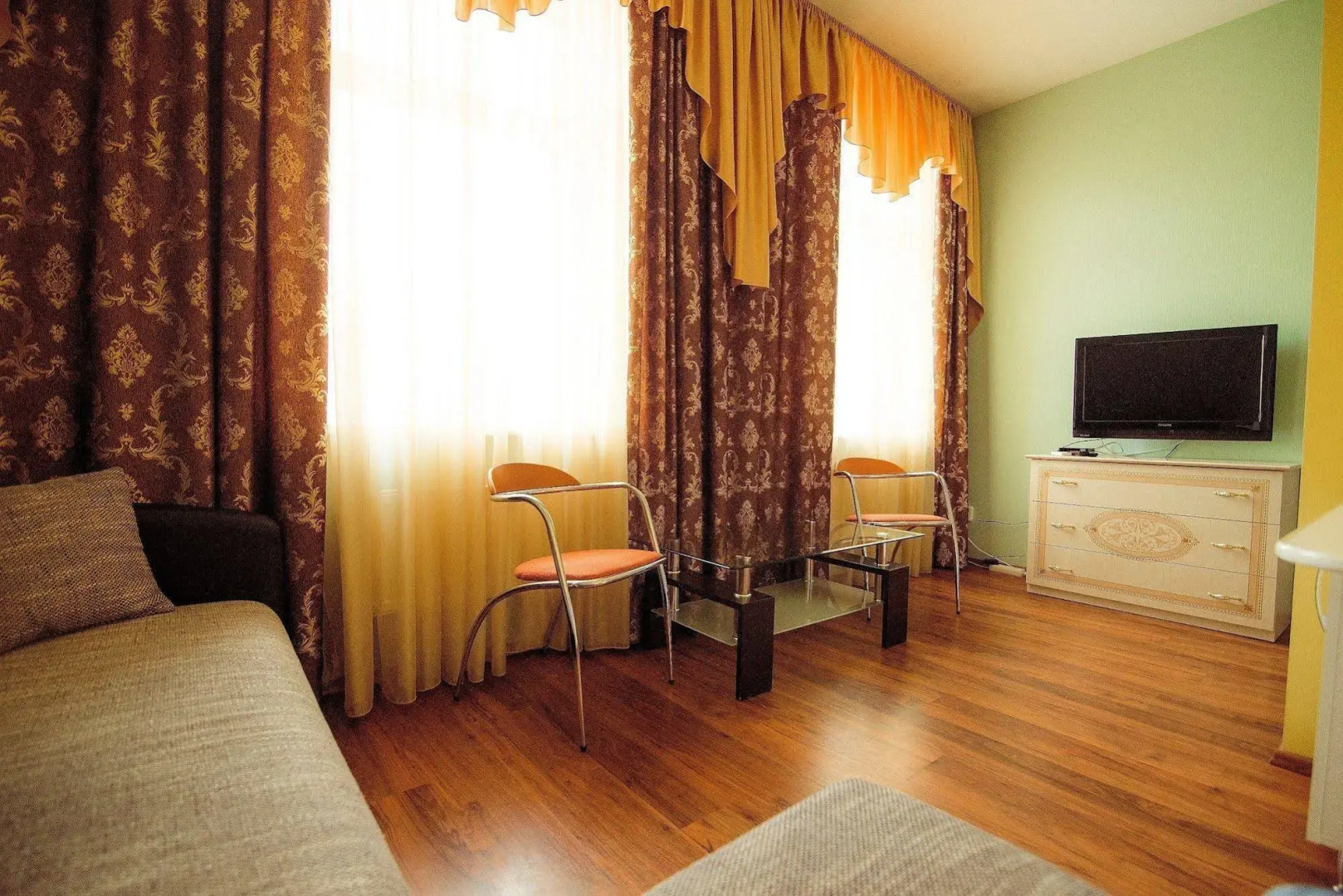 Biplan Hotel