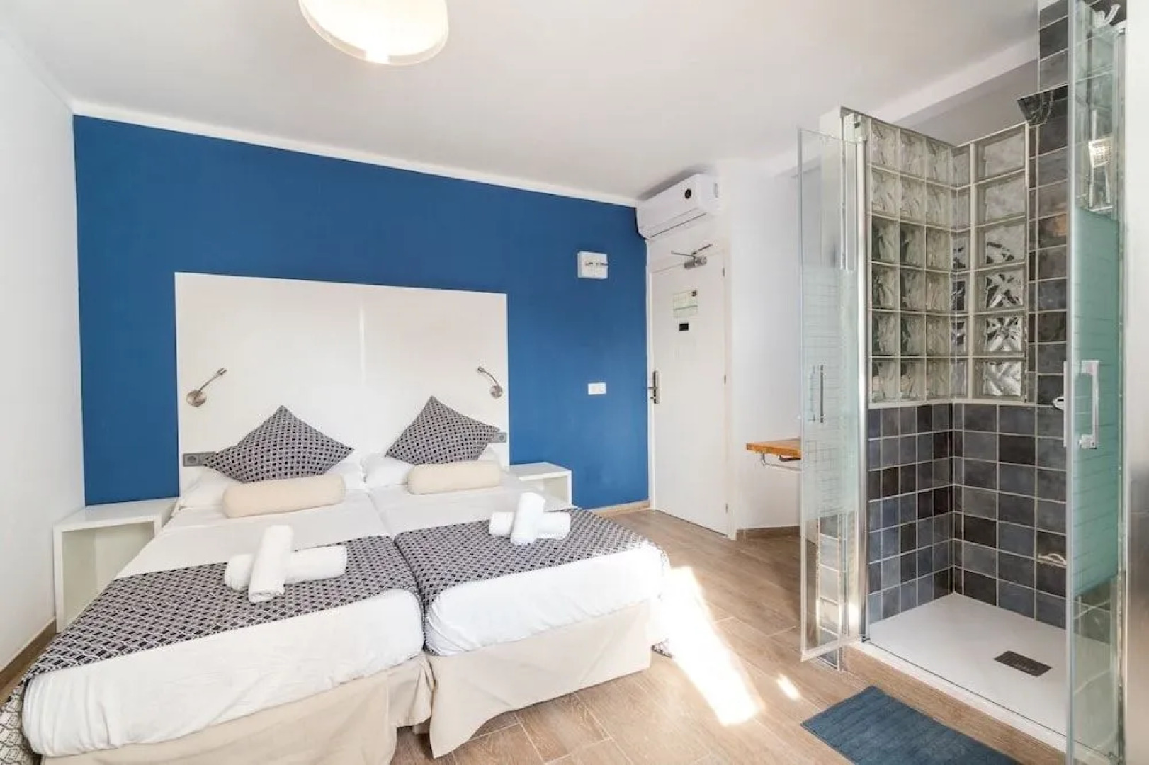 The Corner House Hostal