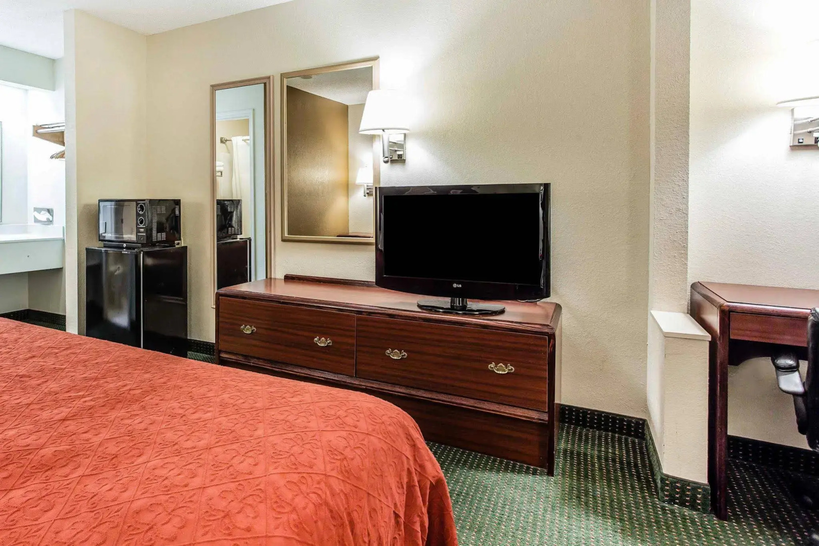 Quality Inn & Suites Stockbridge Atlanta South I-75
