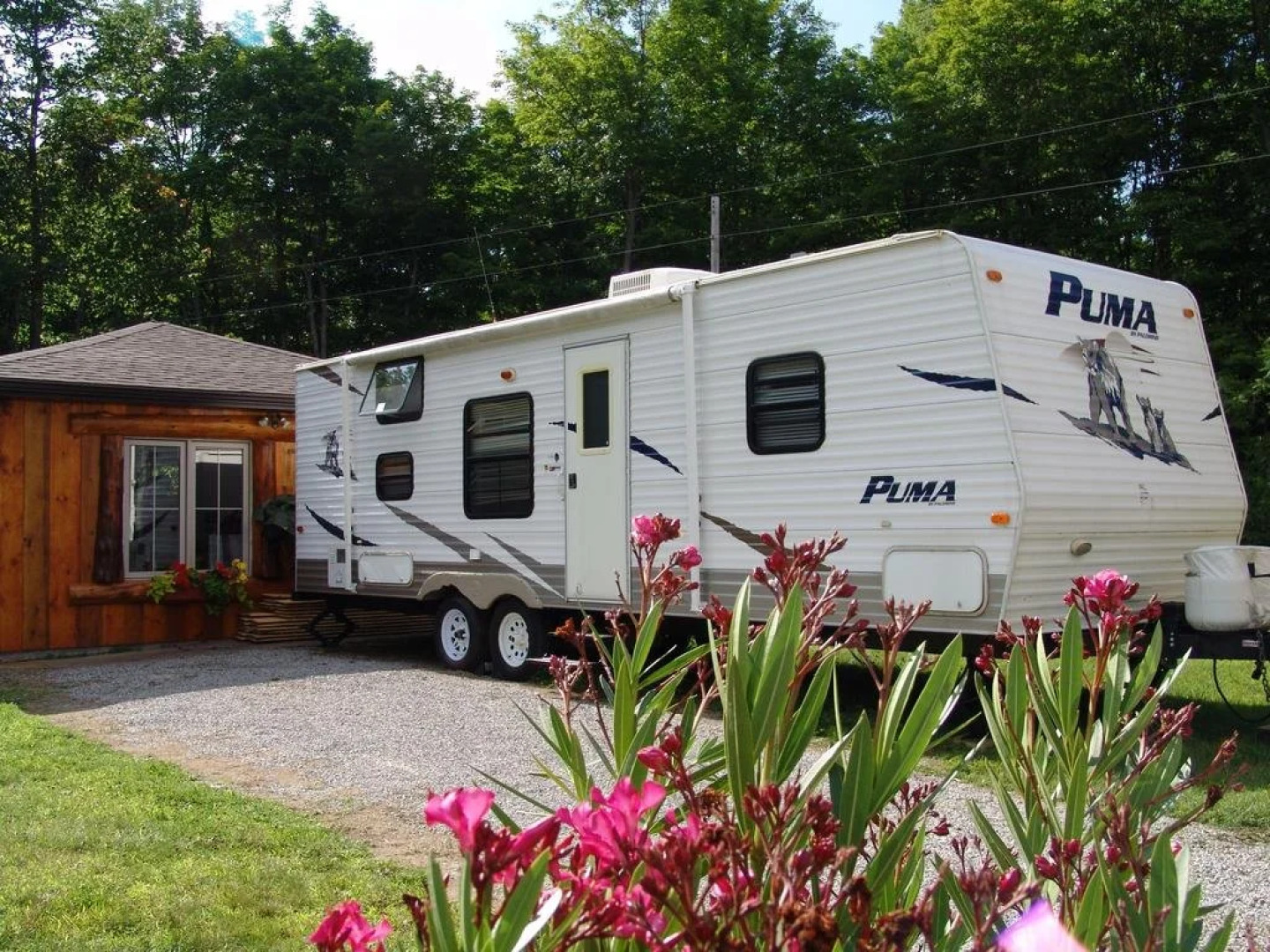 The Highlands Motel & Lodge