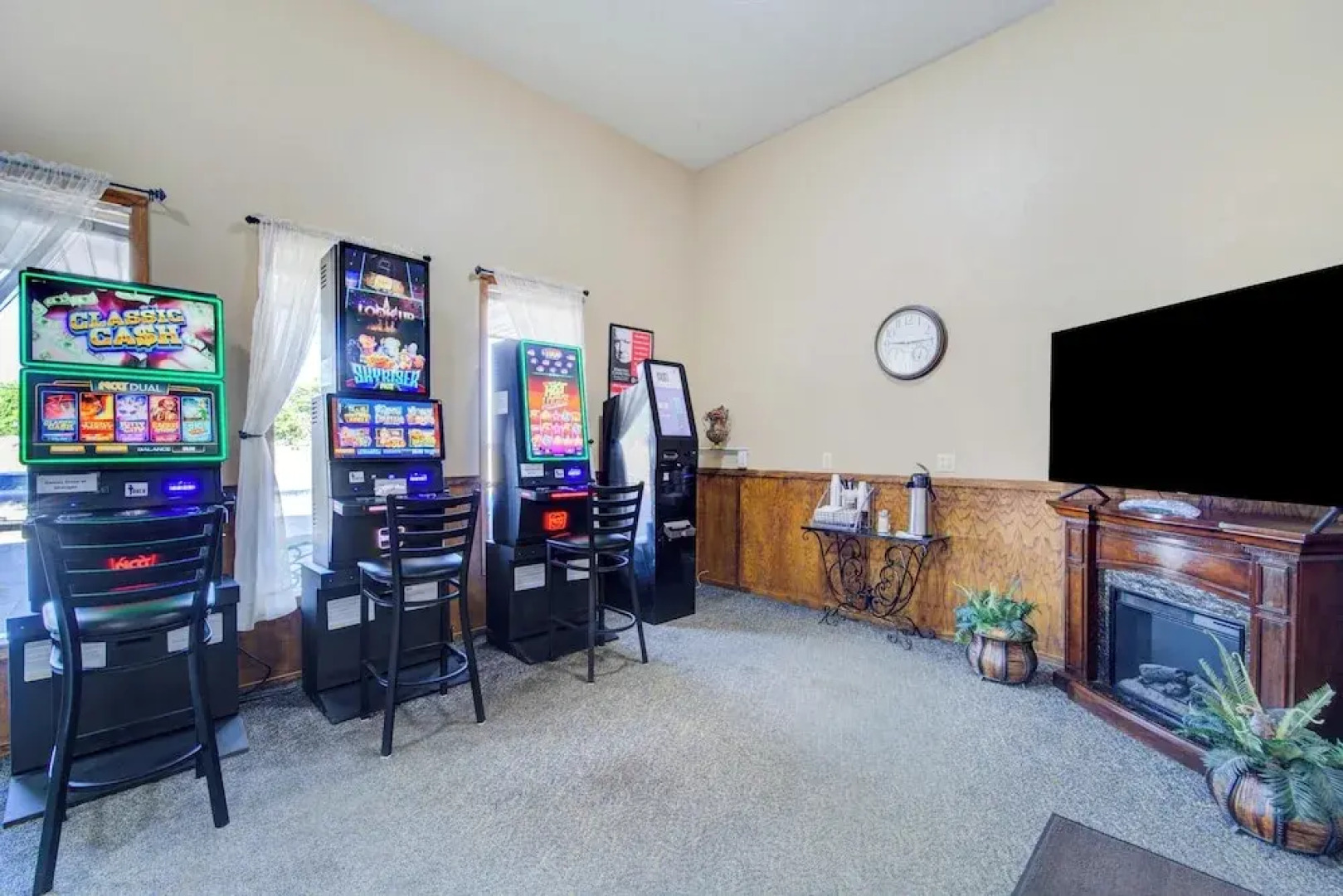 Capital O Amerihost Inn and Suites Kingdom City Hwy 54 MO