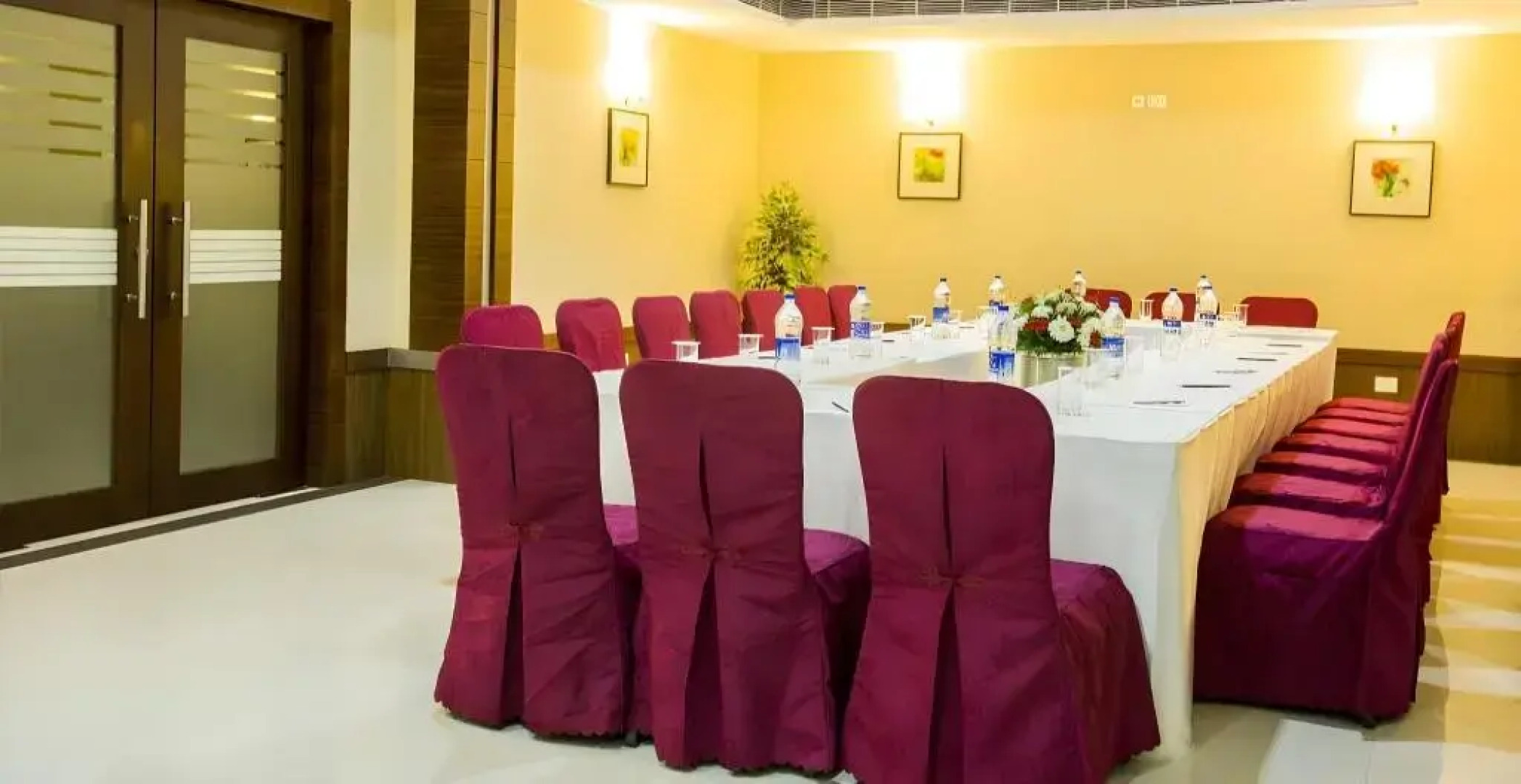 Hotel Moonlit Regency