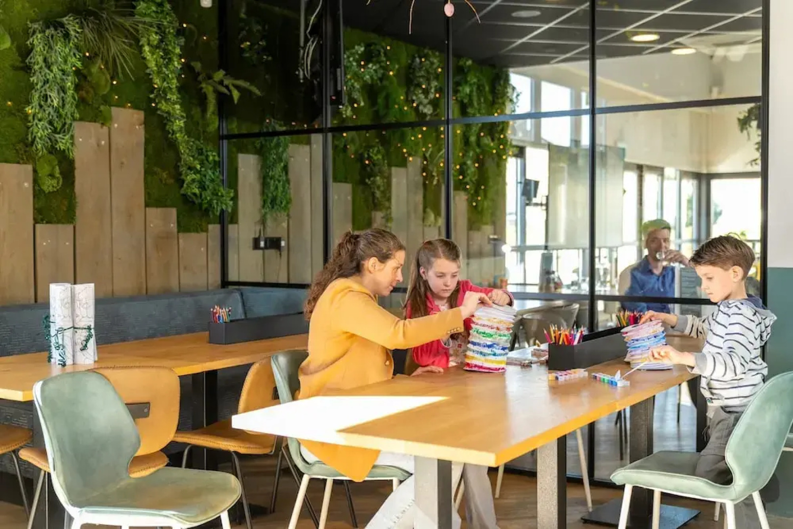 Restyled Bungalow With 2 Bathrooms, Near the Beach