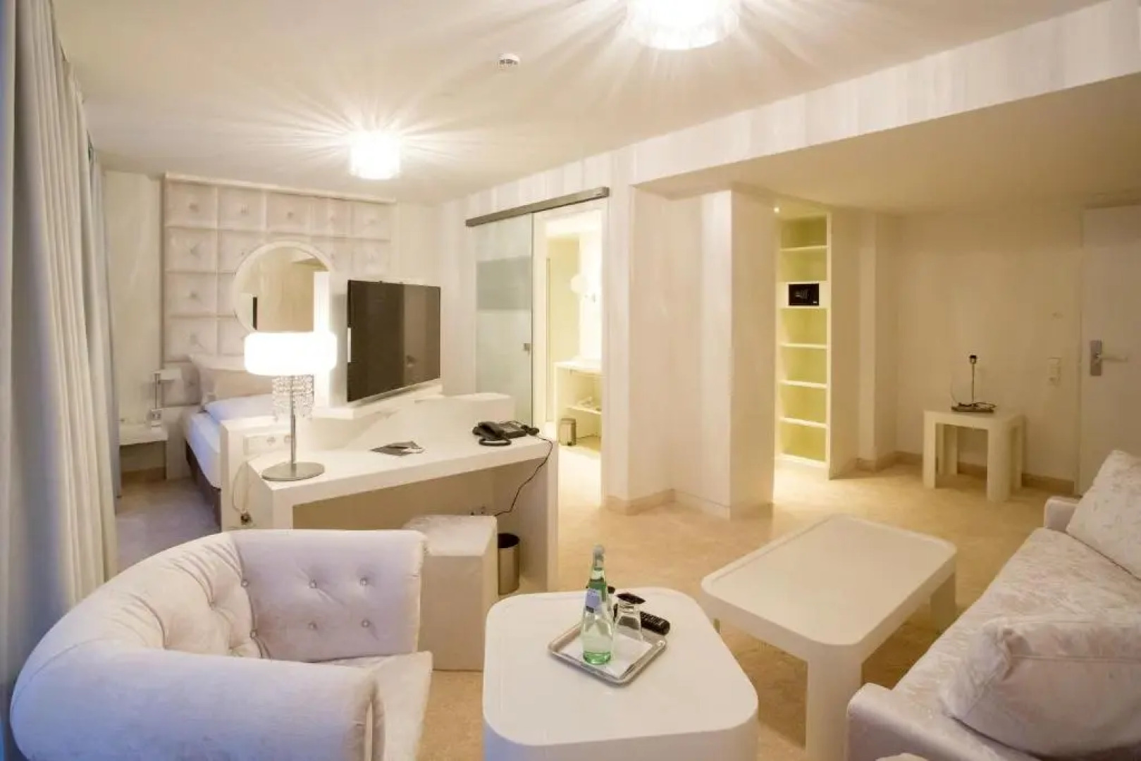 Digital Hotel Kronjuwel by BRIGHT Waldkirch - Self Check-in