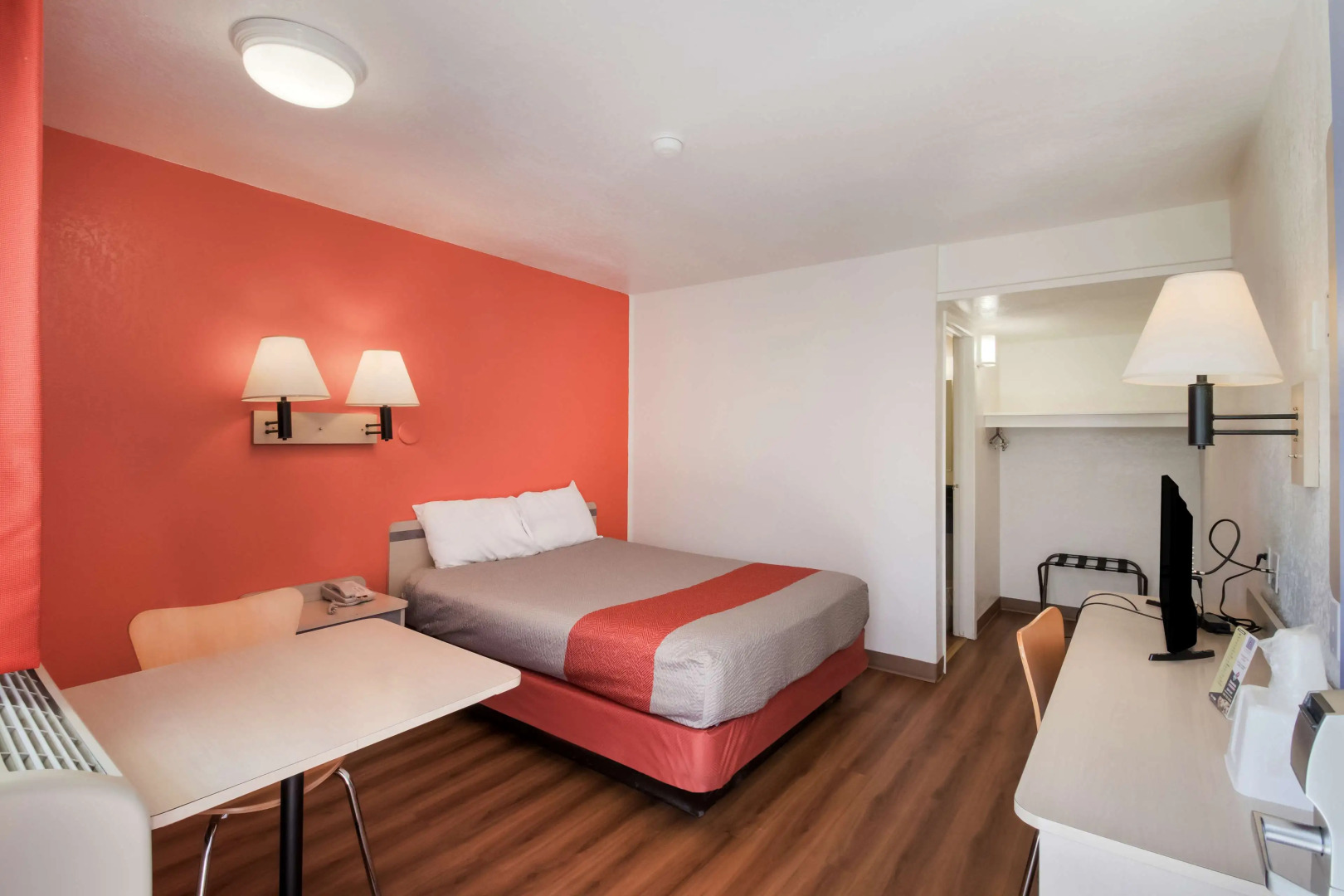 Motel 6 Moses Lake, WA