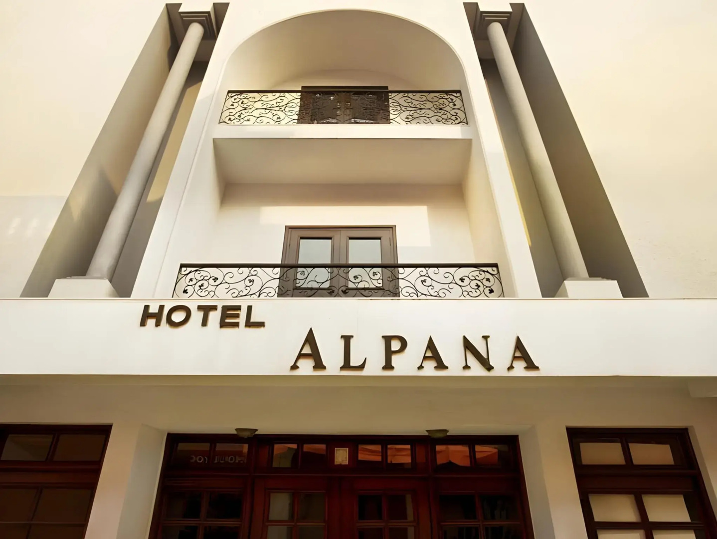 Alpana Hotel