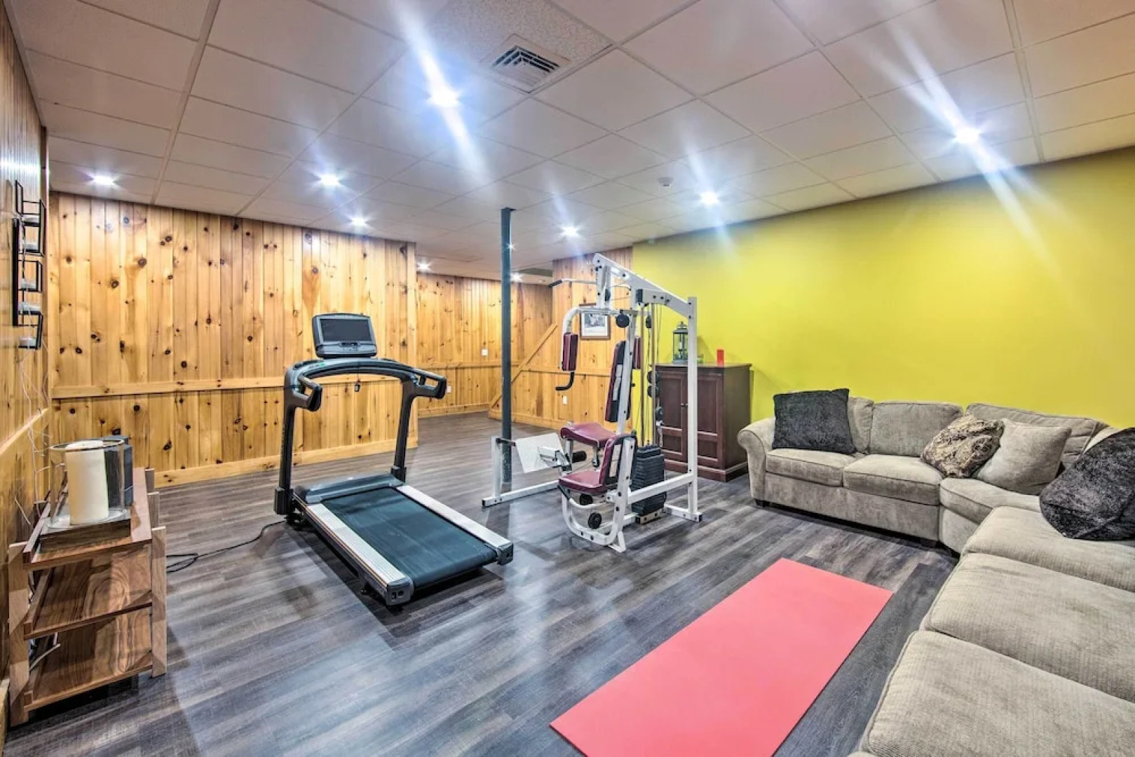 Extravagant Atglen Manor w/ Private 60-acre Land!