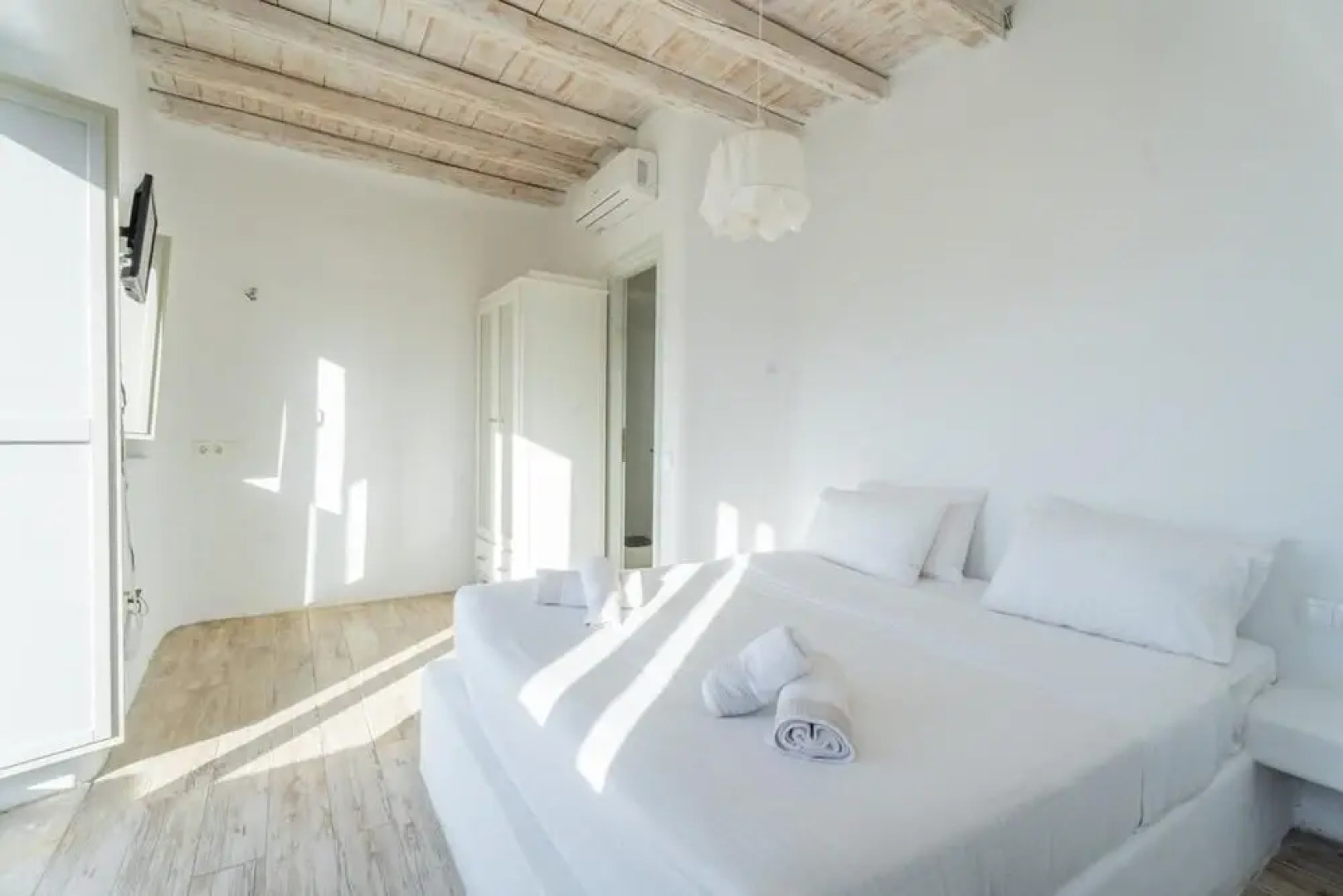 Mykonian Leisure Villas & Suites