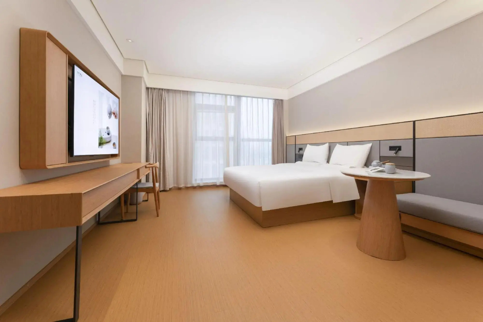 Ji Hotel (Zhenjiang Railway Station South Square)