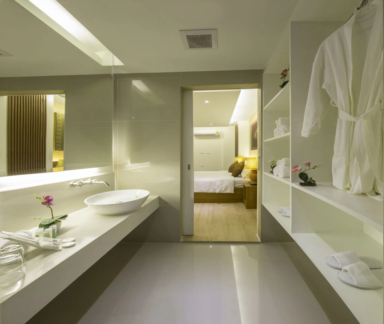 Hamilton Grand Residence