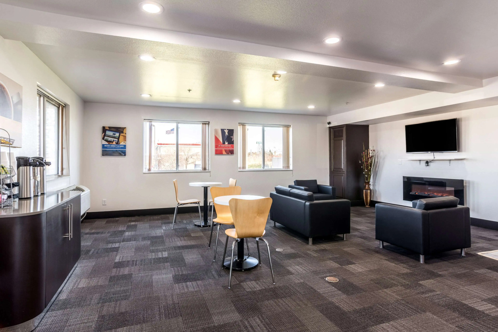 Motel 6 Barkeyville, PA