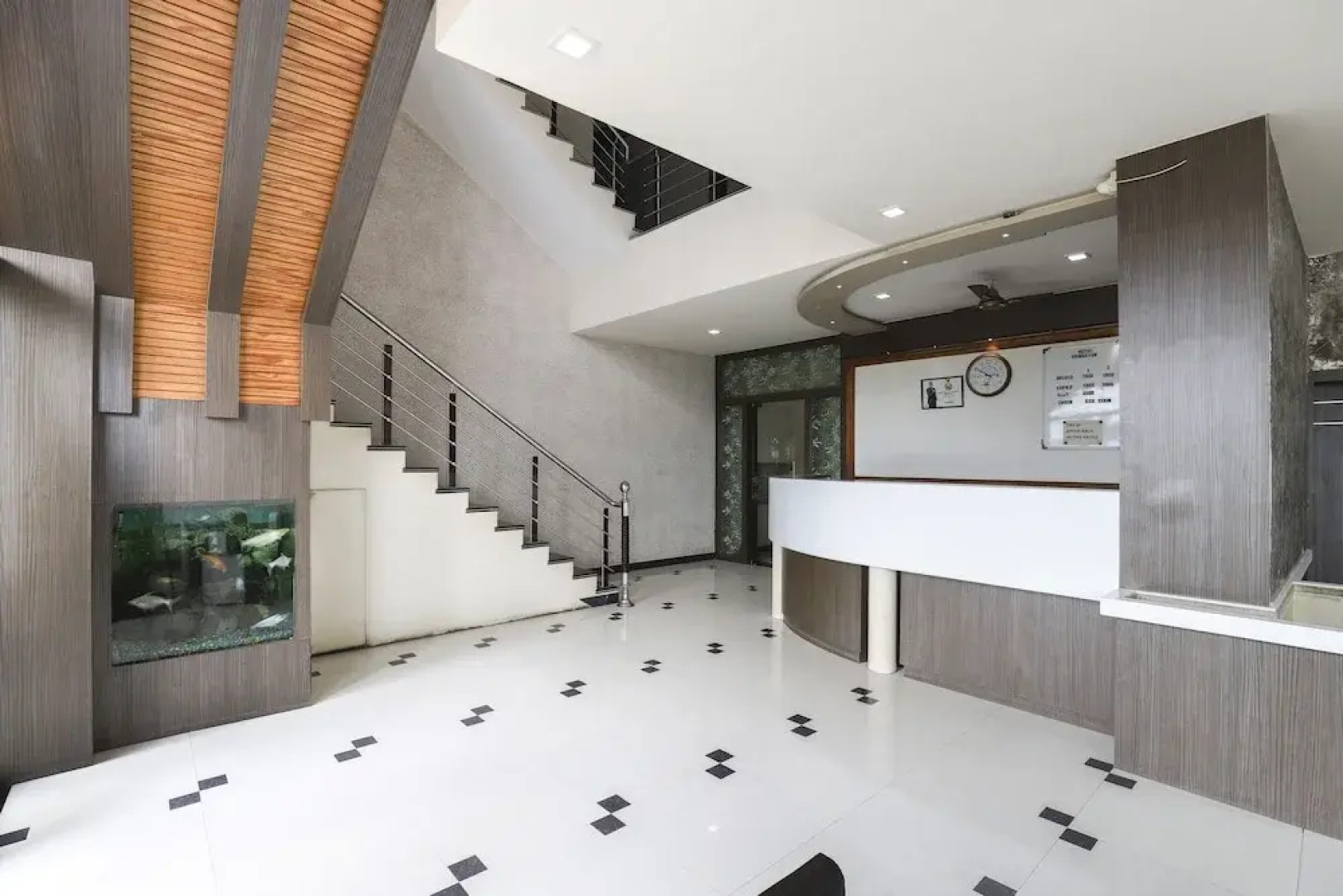 OYO 61424 Hotel Vrindavan